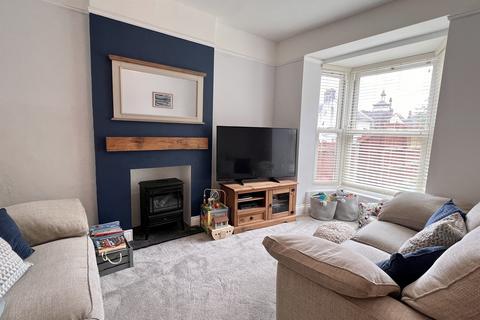 Buckland House, 2 Queen Street, Llandovery, SA20 0BU