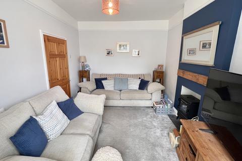 Buckland House, 2 Queen Street, Llandovery, SA20 0BU