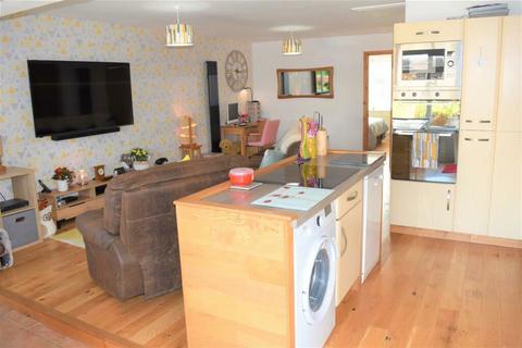 2 bedroom bungalow for sale - Skelldale View, Ripon, Harrogate, North Yorkshire, HG4 1UJ