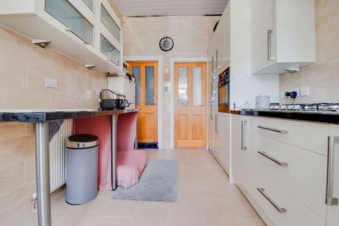 3 bedroom terraced house for sale, Syringa Street, Huddersfield HD1 4PS