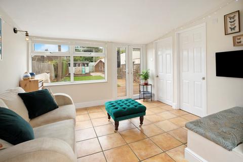 7 Vuefield Hill, Exeter, EX2 9NW