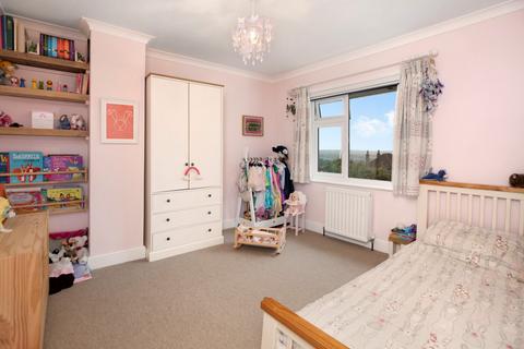 7 Vuefield Hill, Exeter, EX2 9NW