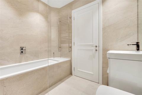 3 bedroom apartment to rent, Wyatt Drive, London, SW13