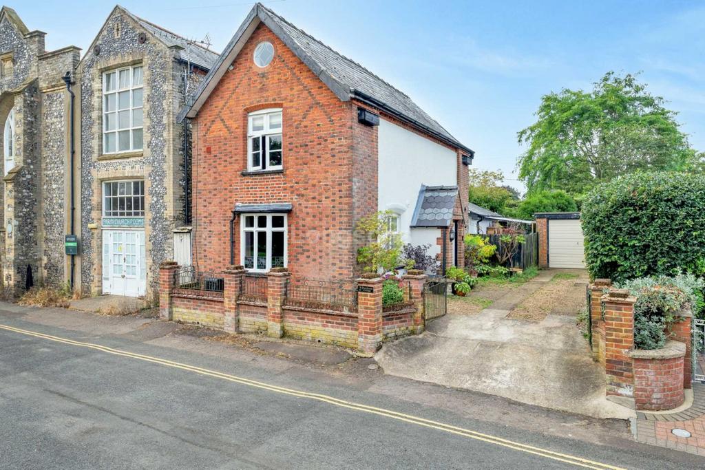 Campingland, Swaffham 3 bed cottage for sale £425,000