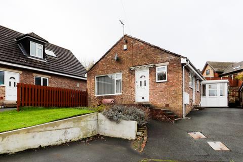 2 bedroom detached bungalow for sale, Shaw Close, Halifax HX4 9DS