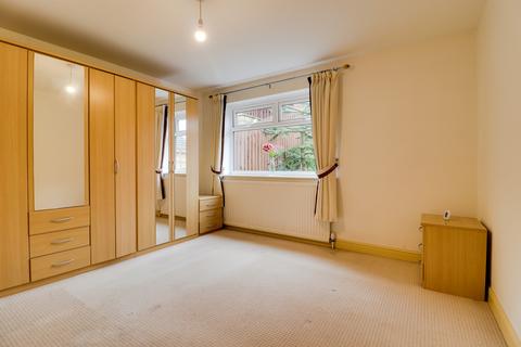 2 Shaw Close, Holywell Green, Halifax, HX4 9DS