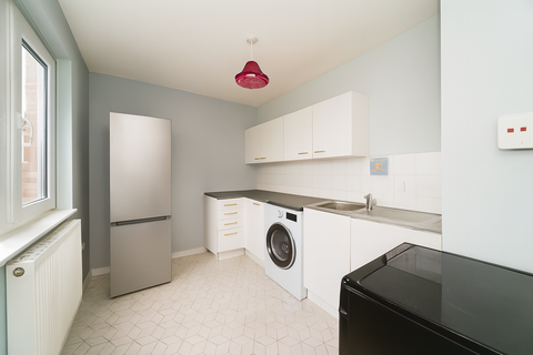 undefined, Portland Street, Elephant and Castle, London