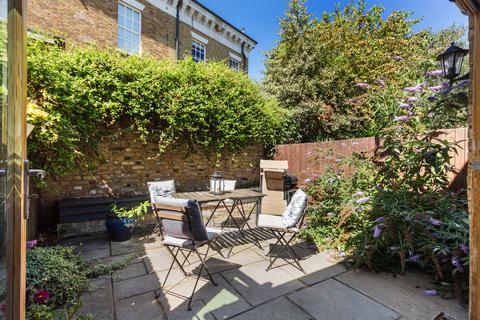 14 Enderby Street, London, SE10 9PF