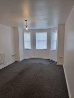 2 bedroom flat for sale - Western Avenue, Huyton, Liverpool, Merseyside, L36 4LX