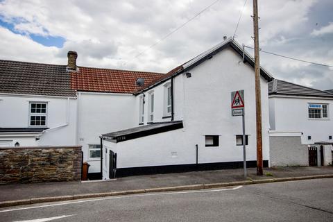 2 bedroom terraced house for sale - Whitethorne Street, Crumlin, Newport