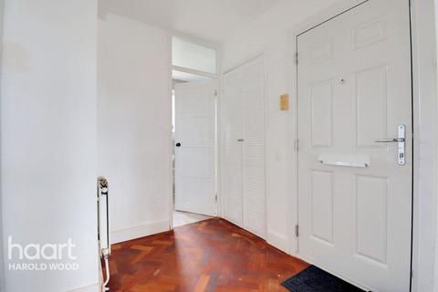 4, Southall House Kingsbridge Circus, Romford, RM3 8LU