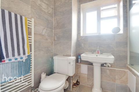 4, Southall House Kingsbridge Circus, Romford, RM3 8LU