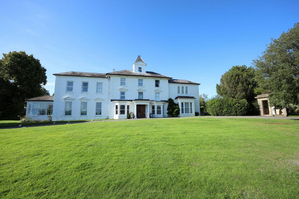 Greenlands Drive, Franklands Court Greenlands Drive, RH15 1 bed