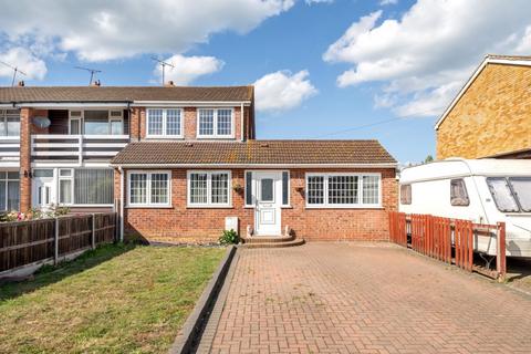 4 bedroom end of terrace house for sale, Shelldrake Close, Rochester, Kent
