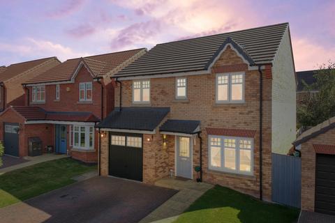 4 bedroom detached house for sale, Bedford Farm Court, Crofton, Wakefield WF4 1AN