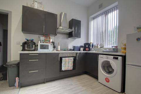 1 bedroom apartment to rent, Oak Court, Brierley Hill