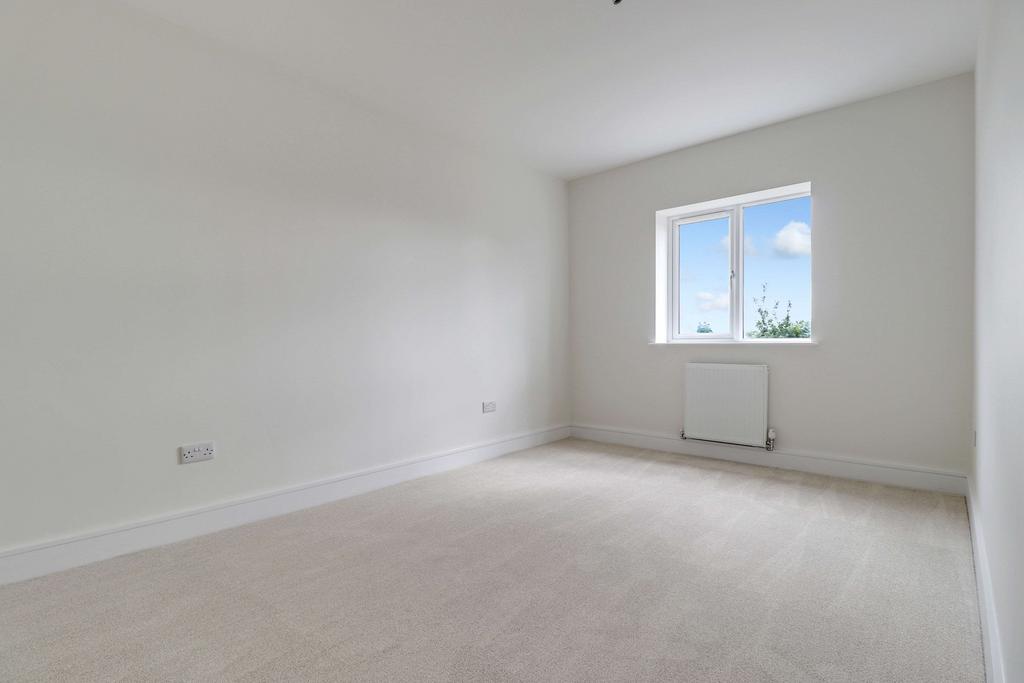 Bedroom 2 (Double)