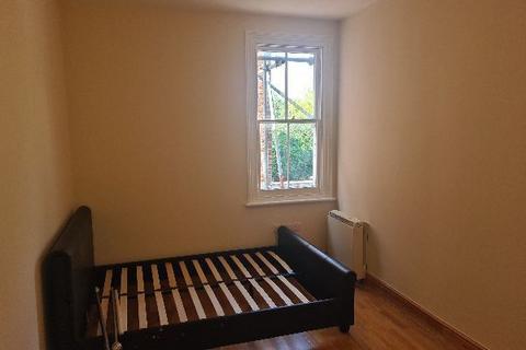 2 bedroom flat to rent, Woolstone Road,  London, SE23