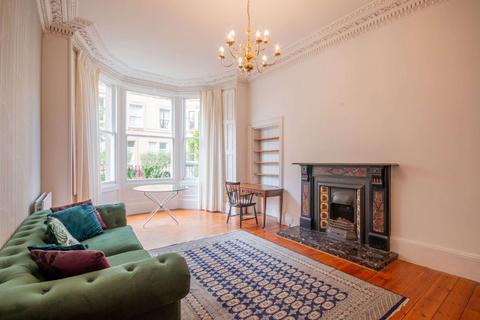 3 bedroom flat to rent, 1147L – Lauriston Gardens, Edinburgh, EH3 9HJ