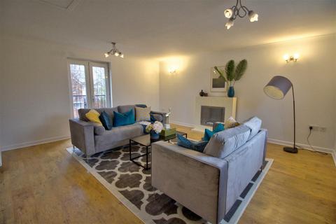5 Regency Square, Warrington, WA5 0EB