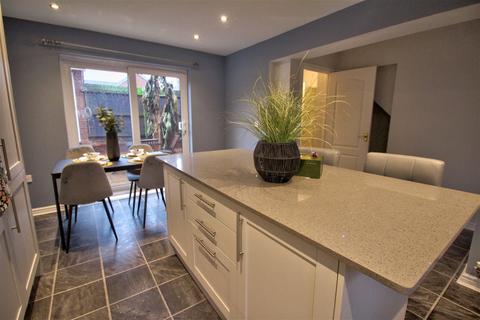 5 Regency Square, Warrington, WA5 0EB