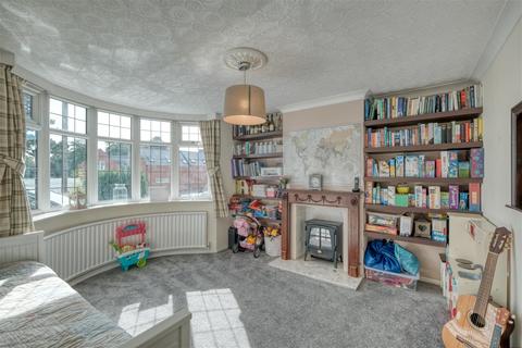 105 Lode Lane, Solihull, B91 2HH