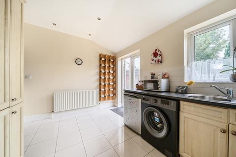 6 Waverley Close, Hayes, UB3 4AJ