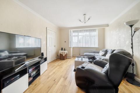 6 Waverley Close, Hayes, UB3 4AJ