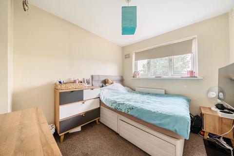 6 Waverley Close, Hayes, UB3 4AJ