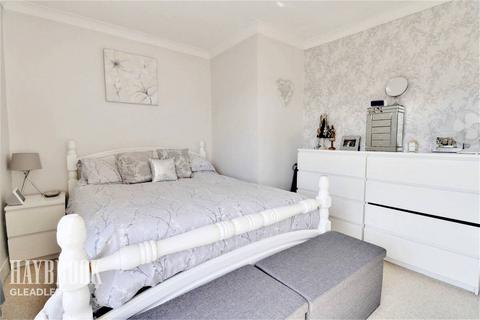 6 Berners Close, Sheffield, S2 2AY