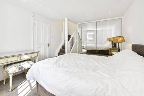 undefined, Groom Place, London