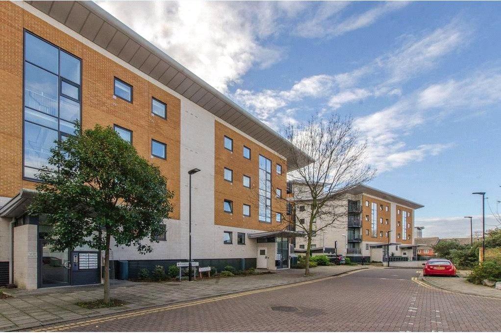 Fishguard Way, London 1 bed flat £1,300 pcm (£300 pw)