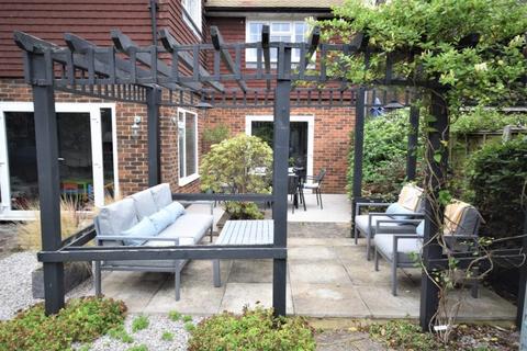 11 Highmead, Stansted, CM24 8LJ