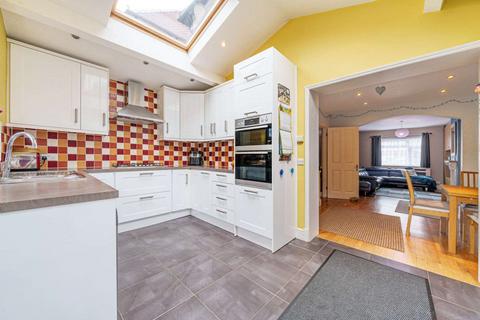 116 Gander Green Lane, Sutton, SM1 2HH