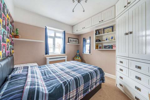 116 Gander Green Lane, Sutton, SM1 2HH