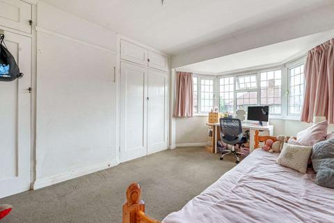 4 Stafford Close, Sutton, SM3 8PR