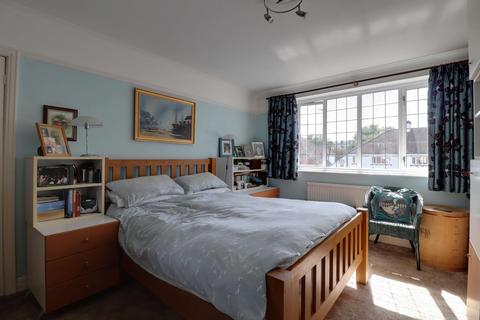 113 Coulsdon Road, Coulsdon, CR5 1EH
