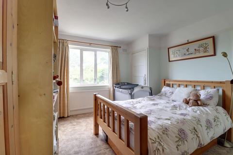113 Coulsdon Road, Coulsdon, CR5 1EH