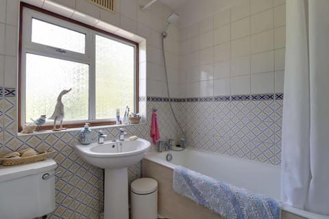 113 Coulsdon Road, Coulsdon, CR5 1EH