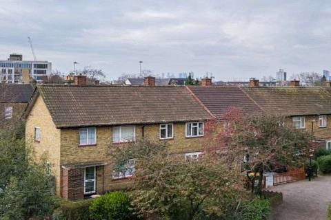 9 Forest Side, London, E7 0JB