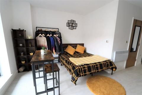Studio to rent, Furness Quay, Salford, Greater Manchester, M50