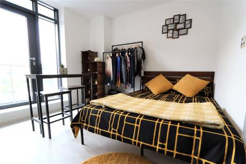 Studio to rent, Furness Quay, Salford, Greater Manchester, M50