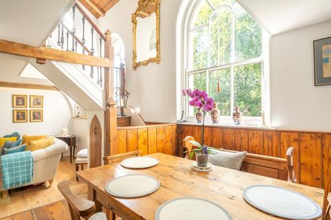 Chapel House The Green, East Knoyle, Salisbury, SP3 6BN