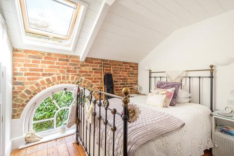 Chapel House The Green, East Knoyle, Salisbury, SP3 6BN