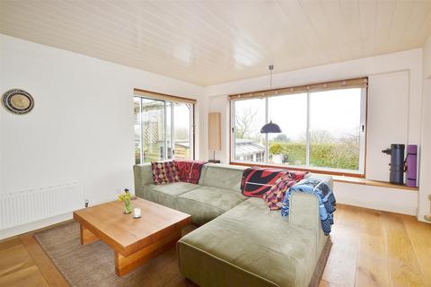 7 Berwick Road, Saltdean, Brighton, BN2 8QF