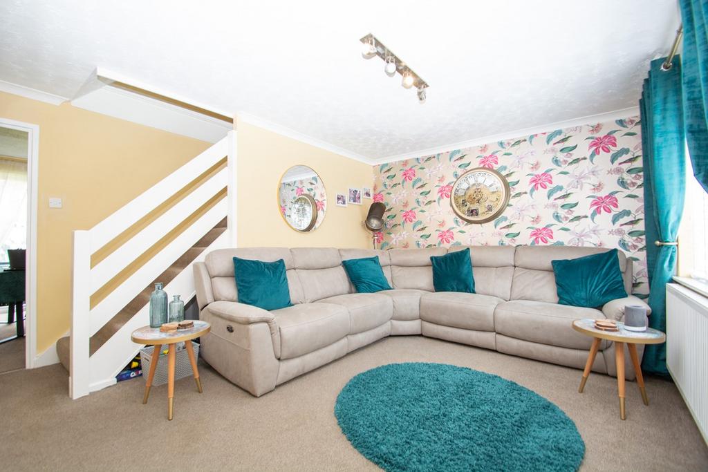 Rubens Gate, Chelmsford CM1 3 bed detached house £425,000