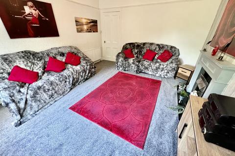 2 bedroom flat for sale - 64 Kirkland Road, Glengarnock