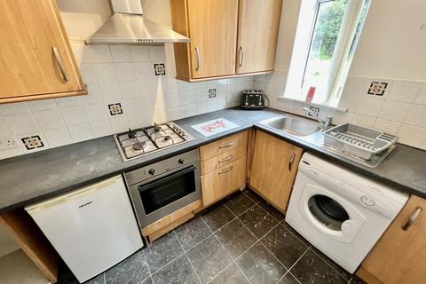 2 bedroom flat for sale - 64 Kirkland Road, Glengarnock