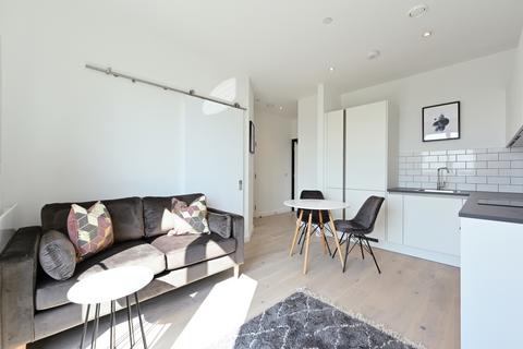 1 bedroom apartment for sale, The Solarium, Apt Parkview, Brentford TW8