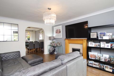 24 Barnard Way, Church Village, Pontypridd, CF38 1DQ